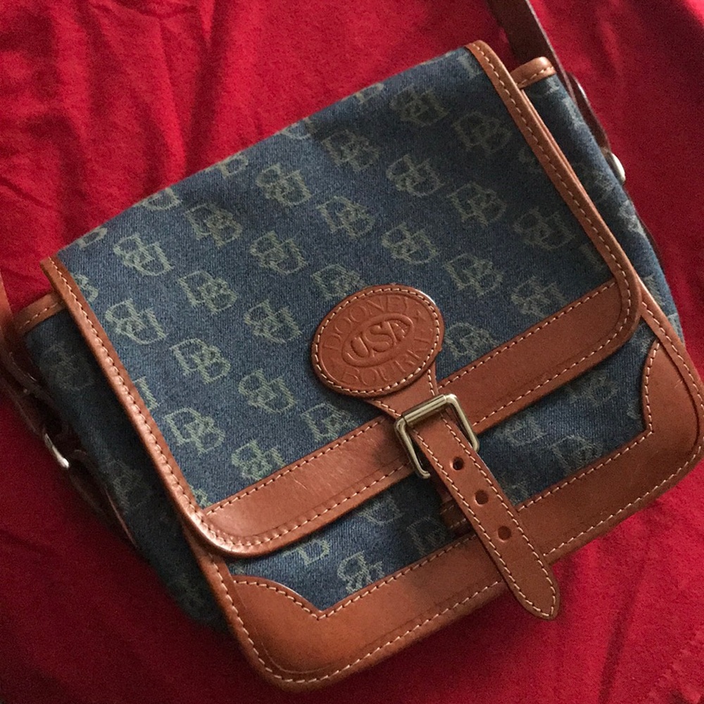 Dooney & Bourke crossbody bag
